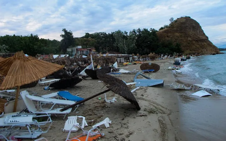 Ακραία καιρικά φαινόμενα στην Ελλάδα: Ο «φονικός» καύσωνας του 87′ και το μπουρίνι του 35′ με 50 νεκρούς